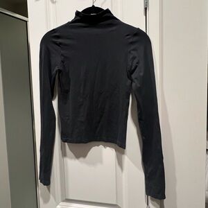Skims fits everybody turtleneck size small